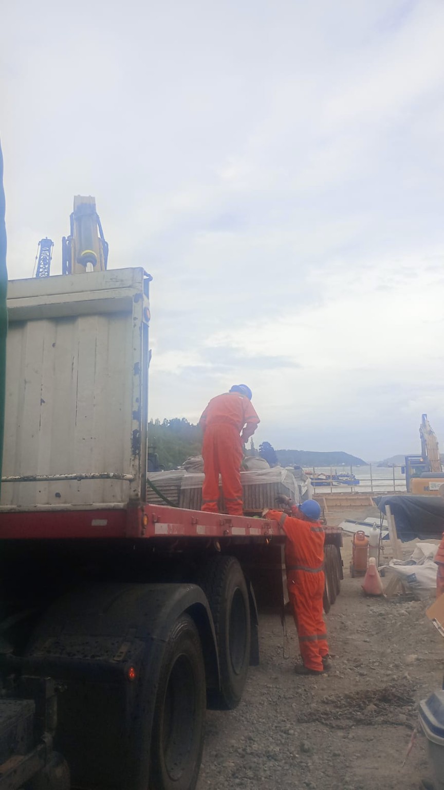 Descarga en obra a Concón